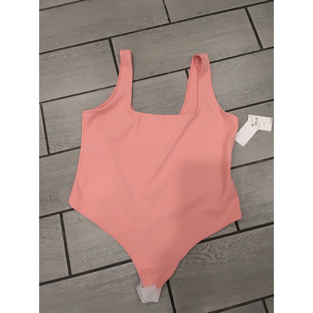 NWT GOOD AMERICAN Coral Square Neck Ribbed Bodysuit Size 4XL‎